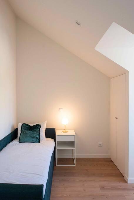 Apartment Pardal 2b - Penthouse In Alcantara - Parking Nearby
